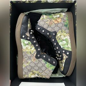 Gucci mens sneaker size Gucci 12. Great condition classic style